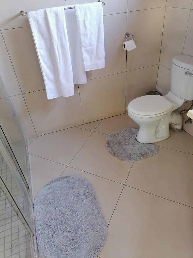 Vichy Nests Hotel Windhoek Ngoại thất bức ảnh